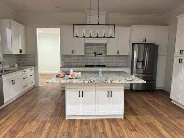 Finished kitchen remodel in Cullman Alabama by Hunter’s Ridge Construction